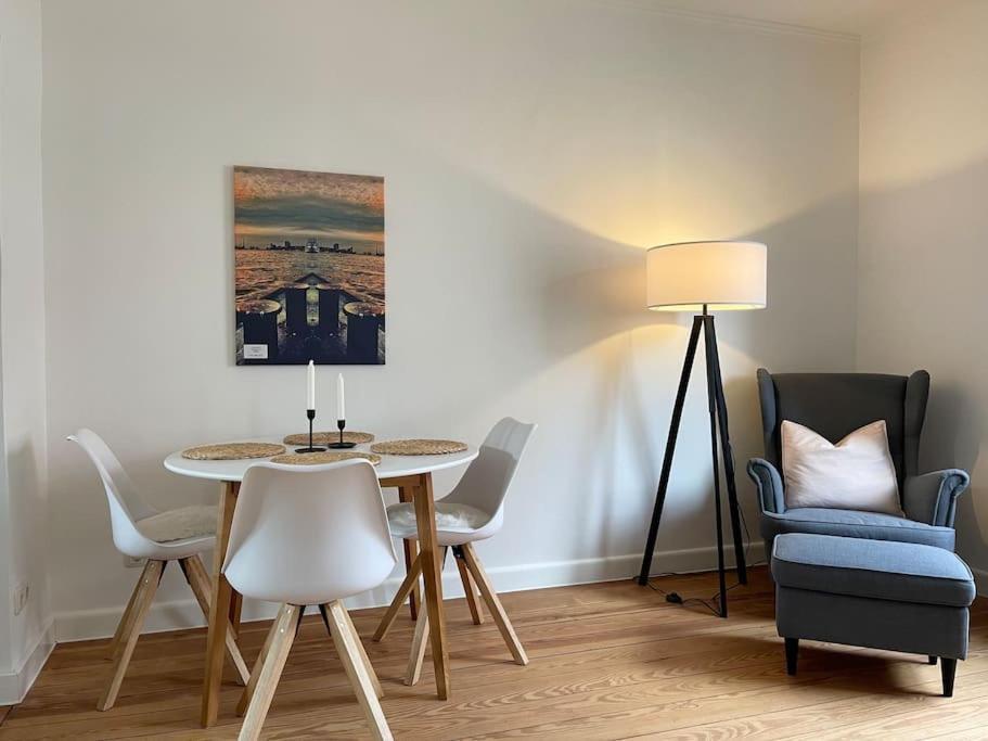 Modern Und Ruhig In Elmshorn Appartement Buitenkant foto